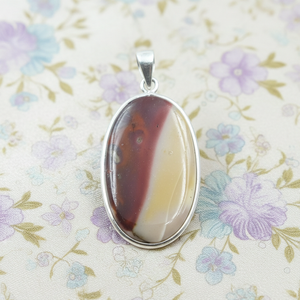 Pendentif ovale en jaspe mookaite naturel, plaqué or rose et or jaune, fait main, pour homme et femme. - Product Image 5