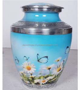 Nueva llegada Urna de cremación con un diseño con un lago y dos sillas Adirondack en una playa. - Product Image 3