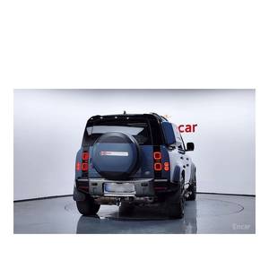 Land Rover Defender 110 P300 X-Dynamic SE 2024, 28,077 km, Caja de Cambios Automática, Volante a la Izquierda, Cámara Trasera - Product Image 4