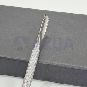 Pousse-cuticules professionnel en acier inoxydable de haute qualité, double extrémité : gouge de 9 mm et éliminateur de pterygius, pour le soin des ongles - Product Image 4
