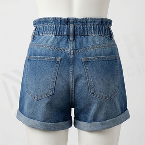 Shorts en jean taille haute plissés et déchirés pour femme – Respirants, confortables, décontractés, élégants pour l'été - Product Image 2