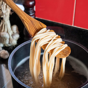 Cuillère à pâtes en bois à long manche, ustensile de cuisine écologique, cuillère de service en bois naturel à bas prix - Product Image 6