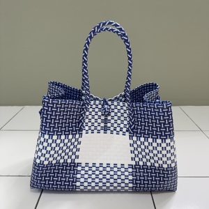 <b>Hand</b> Woven Recycled Plastic Tote Bag Eco Friendly Reusable Market Basket Handmade Waterproof Shopping Handbag For Summer Beach - Product Image 3