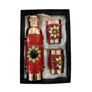 Botella de agua de cobre lujosa de alta calidad y 2 juegos de vidrio Muestra gratis en varios colores Ideal para Diwali y ocasiones especiales - Product Image 6