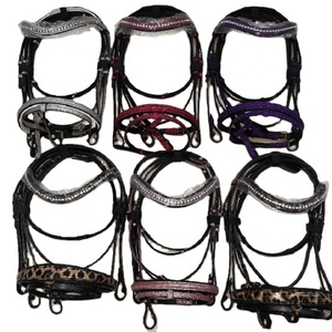Brida de cuero para caballo, acolchada y suave, con 1 pellizquera y frontal, color marrón con costuras decorativas. - Product Image 1
