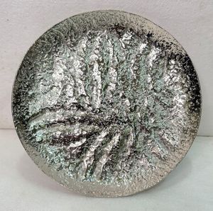 High Quality Aluminum Serving Tray With Smooth Edges For Safe Serving In Hotels Restaurants And Homes - Product Image 1