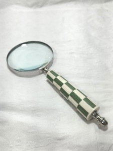 Loupe de poche vintage à poignée à carreaux verts, loupe de luxe, accessoire de bureau décoratif, cadeau de bureau, artisanat - Product Image 1