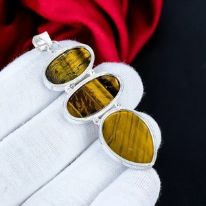 Collar con Colgante de Ojo de Tigre con Triple Piedra Engastada en Bisel, Plata de Ley, Hecho a Mano, Joyería Boho de Alta Calidad, Regalo para Mujer - Product Image 4