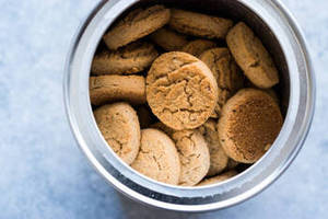 Indian Gourmet Canned Nankhatai Cookies with Sweet Taste Crispy Texture Durable Carton Packaging & 24-Month Shelf Life - Product Image 2