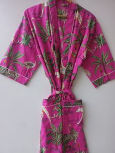 Kimono Artesanal con Estampado Exótico de Selva, 100% Algodón, Bata Larga de Manga Larga, Ropa de Dormir, Fabricante Mayorista, Bolsillos Delanteros - Product Image 4