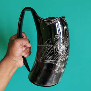 Mug à bière en corne de bœuf Viking sculpté à la main, grand format, poli, corne naturelle, à prix avantageux - Product Image 6