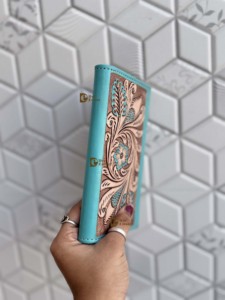 Cartera Larga de Cuero Genuino para Hombre, Hecha a Mano con Grabado, Elegante Color Turquesa, Porta Dinero, Regalo para Él - Product Image 2