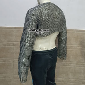 Demi-chemise en maille artisanale en acier doux à manches longues, anneaux rivetés plats, pour armure de chevalier, cosplay et reconstitution historique - Product Image 5