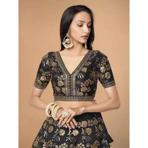 Hypnotic Black Satin Lehenga Choli Colección DE ROPA DE BODA bordada - Product Image 4