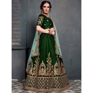 Lehenga Choli de Novia de Lujo, Corte en A, Talla Grande, con Encaje de Perlas y Pedrería - Product Image 6