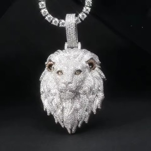Pendentif Tête de Lion de Luxe en Argent 925 avec Moissanite Ronde Taille Brillant et Micro-Incrustation, Breloque Thème Homme pour Usage Quotidien - Product Image 3