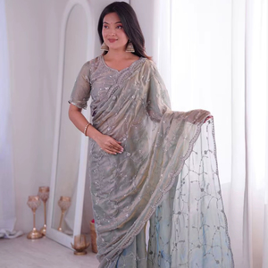 Sari de Diseño Elegante, Moderno y Reversible para Fiestas, en un Tono Atractivo con Detalles Ricos - Product Image 1