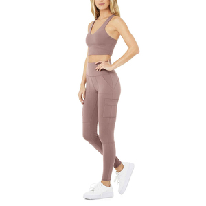 Women's Seamless Yoga Set 3-Piece High Waist <b>Leggings</b> <b>Pockets</b> Crew Neck Crop Top Full Length Solid Color Breathable Eco-Friendly - Product Image 3