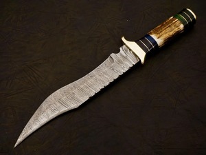 Cuchillo de Caza Personalizado Hecho a Mano de Acero de Damasco, Hoja Recta con Punta Caída, Mango de Cuerno de Ciervo, Cuchillo para Acampar al Aire Libre - Product Image 3