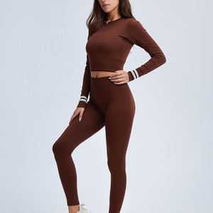 Ropa de Yoga de Fábrica OEM, Ropa Deportiva Suave, Elástica y Transpirable para Mujer, Entrenamiento Físico y Exportación a Todo el Mundo - Product Image 2