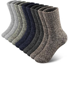 Chaussettes habillées pour hommes, douces et respirantes, offrant confort, élasticité, durabilité, motif sportif de dessin animé, séchage rapide - Product Image 1