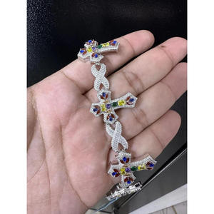 Pulsera de tenis de lujo moderna y clásica, chapada en oro rosa, con cruz y conexión infinita, con piedras brillantes multicolor cultivadas en laboratorio - Product Image 1