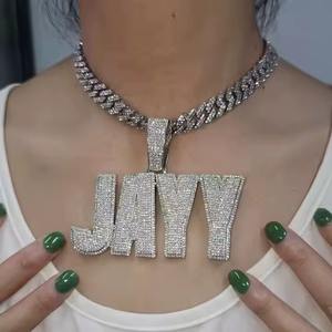 Collier personnalisé avec pendentif grand prénom en diamant Moissanite VVS et chaîne cubaine, tendance, pour homme, accessoire de bijouterie - Product Image 1