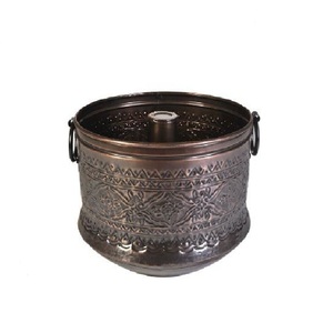 Nouvel Arrivage : Support de Tuyau d'Arrosage Vintage en Pot avec Finition Antique – Organisateur Décoratif d'Extérieur pour Tuyau d'Eau, Taille et Couleur Personnalisables - Product Image 3