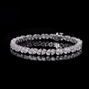 สร้อยข้อมือเทนนิสทองคำขาว 14K จาก LILABA ENTERPRISE ประดับเพชรทรงลูกแพร์เพาะเลี้ยงในห้องปฏิบัติการ ระดับความสะอาด VVS2 สี F ได้รับการรับรองจาก IGI กำลังเป็นที่นิยม - Product Image 2