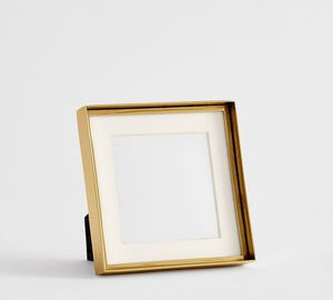 Cadre photo décoratif en métal pour un intérieur élégant, un bureau, un portrait de famille et une présentation de cadeaux d'anniversaire - Product Image 5