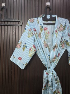 Bata de algodón con estampado floral para mujer, bata informal de manga larga y longitud completa para verano, estilo kimono ligero - Product Image 5