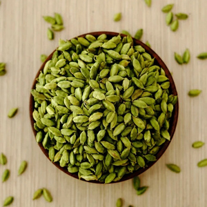 Cardamome verte naturelle de qualité supérieure, gousses de 6-7 mm, petite taille, aromatique, épice entière, fournisseur en gros pour l'exportation - Product Image 5