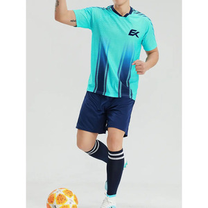 Conjunto de Camiseta de Fútbol Sublimada con Degradado Azul para Hombre, Manga Corta, Transpirable, Ajuste Atlético, Uniforme de Malla - Product Image 6
