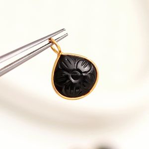 Colgante de ónix negro natural tallado a mano con forma de flor, plata de ley 925, amuleto de ónix negro para la fabricación de joyas, 12 mm, al por mayor - Product Image 4