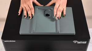 El Trusure MAX es una máquina de detección de diamantes cultivados en laboratorio de alto rendimiento, diseñada para una autenticación rápida de CVD y HPHT. - Product Image 5