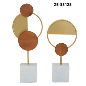 Ensemble de sculptures géométriques modernes 2 pièces en laiton avec base en bois et marbre, décoration artistique de table, design minimaliste, décoration de salon - Product Image 5
