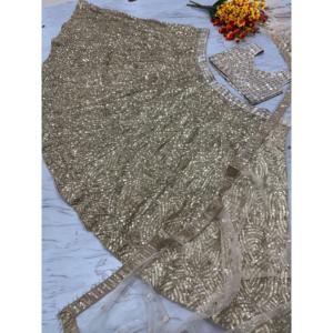 Vêtements indiens et pakistanais de créateur, magnifique broderie au fil, Lehenga Choli - Product Image 2