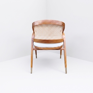 Fauteuil de restaurant en teck massif avec dossier en rotin naturel pour projets hôteliers, importateur en gros d'Indonésie - Product Image 4