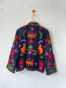 Chaqueta de Terciopelo 100% Algodón para Mujer, Estilo Suzani, Bordada a Mano con Diseño Floral, Reversible, Cierre Abierto, Estilo Étnico Bohemio - Product Image 2