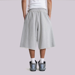 Shorts amples en molleton pour homme, coupe décontractée, style streetwear, longs bermudas en molleton - Product Image 2