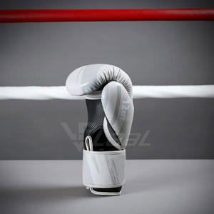 Gants de boxe de qualité supérieure, fabriqués par des professionnels, en gros, avec étiquette privée. - Product Image 3
