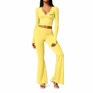 Ensemble de sport 2 pièces sans couture pour femme, séchage rapide, respirant, motif uni, idéal pour le yoga et l'entraînement – Vente en gros - Product Image 1