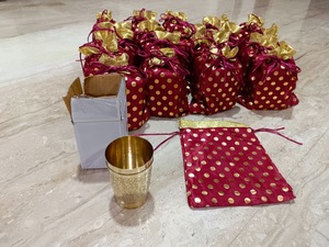 Silk Border Organza Drawstring Pouch Casual Eco-Friendly Christmas Gift Bag - Product Image 4