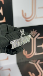 Colgante de Letra de Moissanita Personalizado, Estilo Hip Hop Iced Out, para Mujer y Hombre, Joyería de Plata de Ley 925 de Moda con Nombre TRINITY - Product Image 3