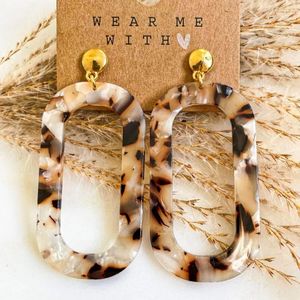 Pendientes de Resina Artísticos Hechos a Mano, Joyería Ligera y Moderna, Accesorio Elegante, Proveedor de Calidad de Exportación - Product Image 6