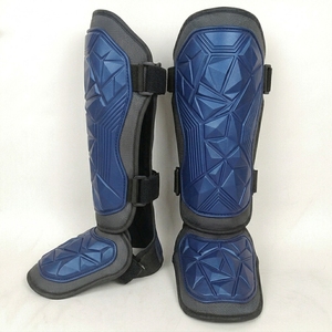 Protège-tibias légers unisexes professionnels en PU noir avec fermeture auto-agrippante élastique pour la boxe adulte - Product Image 5