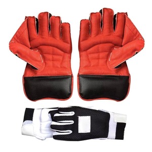 Gants de gardien de cricket pour enfants personnalisables et durables en cuir rouge, ambidextres, doublement cousus, offrant des options de taille et de design - Product Image 4