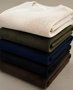 Camiseta Oversize de Diseño con Textura Waffle, Suave y Transpirable de Algodón, Ajuste Holgado, Top de Moda Urbana Contemporánea - Product Image 1