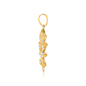 Pendentif élégant en or plaqué avec diamants de laboratoire Radiant Sun, design floral en pétales et accent goutte d'eau, bijoux de mode - Product Image 3