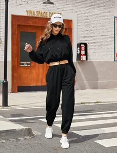 ชุดครอปทอปสไตล์คอตตอนสำหรับผู้หญิง,ชุดครอปใส่วิ่งแต่งทรงครอปสีพื้น - Product Image 2